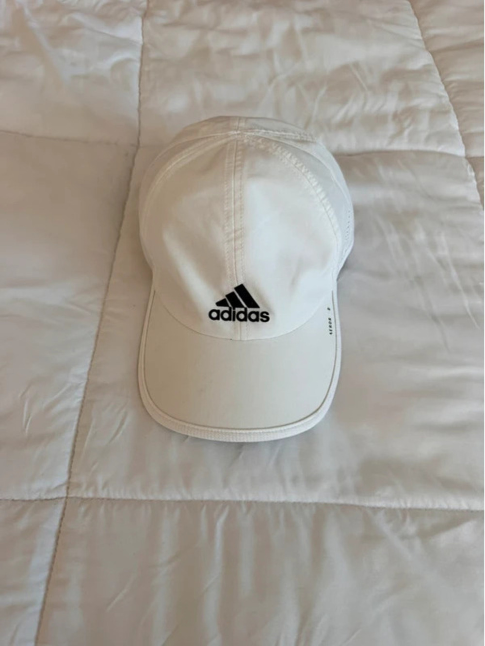 White Adidas Aeroback cap #aeroback #athletic